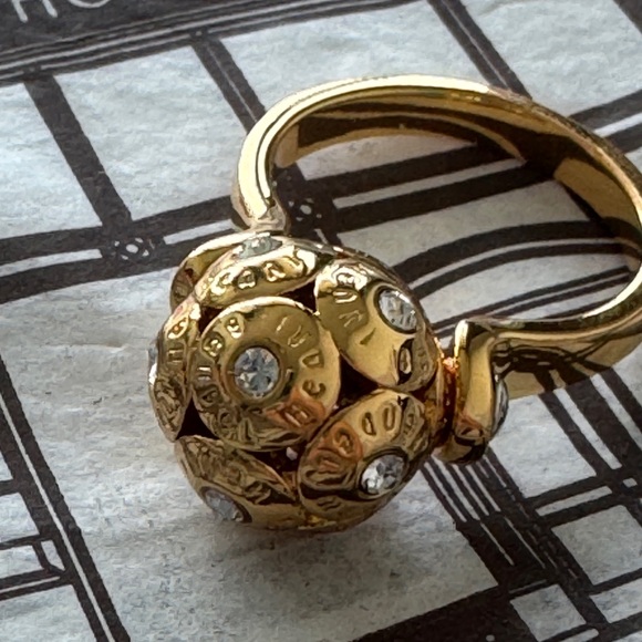 Henri Bendel Signature Logo Dome Cocktail Ring In Yellow Gold Color Size 7. New! - Picture 2 of 6